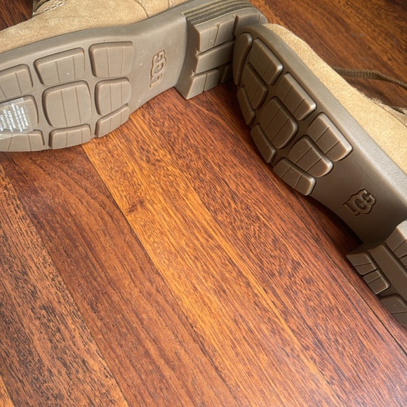 Ugg Harrison Lace Boot Women’s - Picture 3 of 7